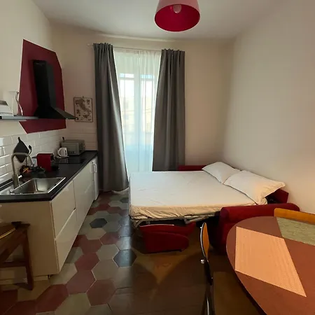 Quattro Fiori روما